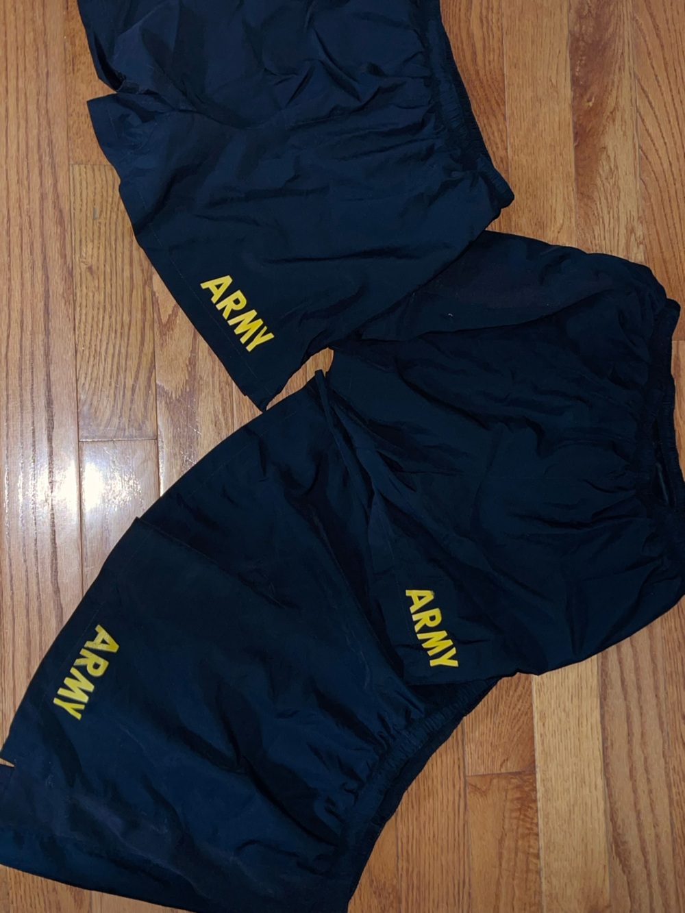Army pt shorts size medium (all 3 shorts one price)